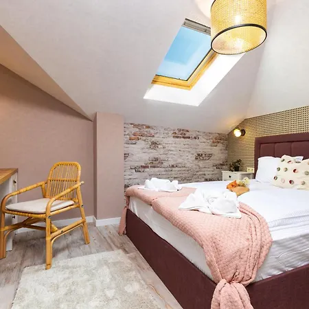 Kapana Art Sky Parking Included Пловдив