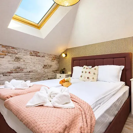 Kapana Art Sky Parking Included 3*