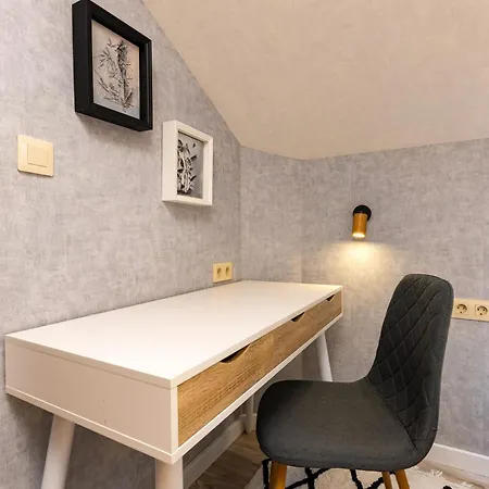 Kapana Art Sky Parking Included