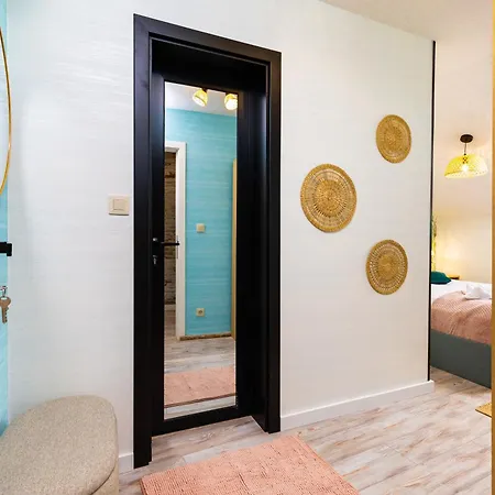 Kapana Art Sky Parking Included 3* Пловдив